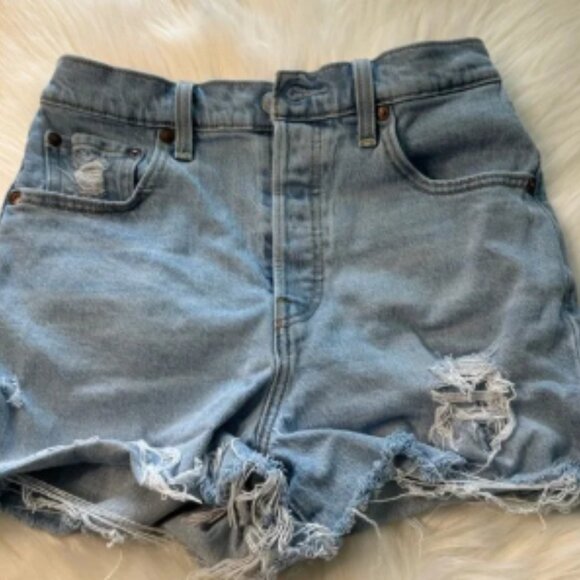 Levi's Light Blue Distressed Ribcage Jean Shorts - Picture 3 of 4